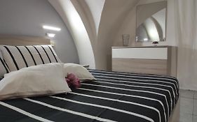 Maya'S House